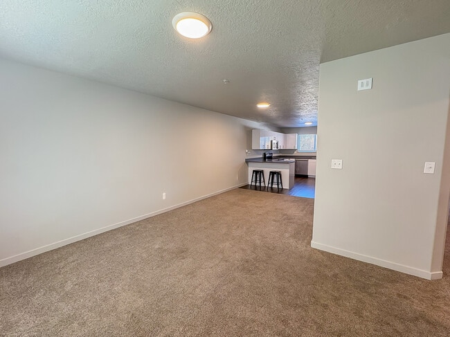 Building Photo - 64 W 600 S