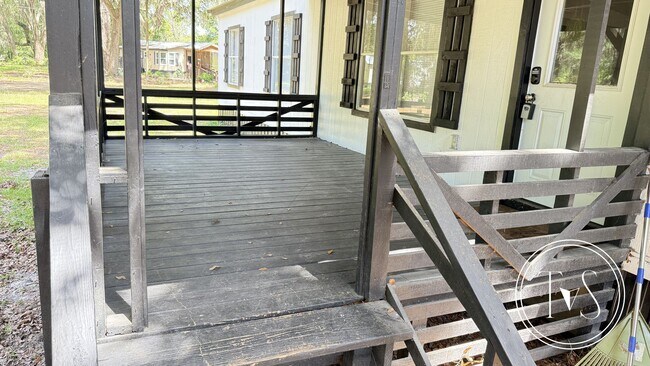 Building Photo - SPRING MOVE-IN SPECIAL: $500 OFF 1ST MONTH...