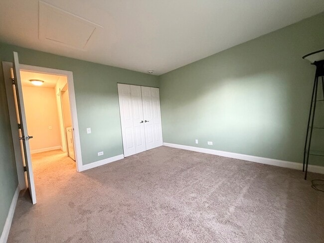 Building Photo - 345 N Gregory St