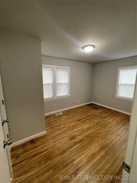 Building Photo - 5308 S Madison Ave