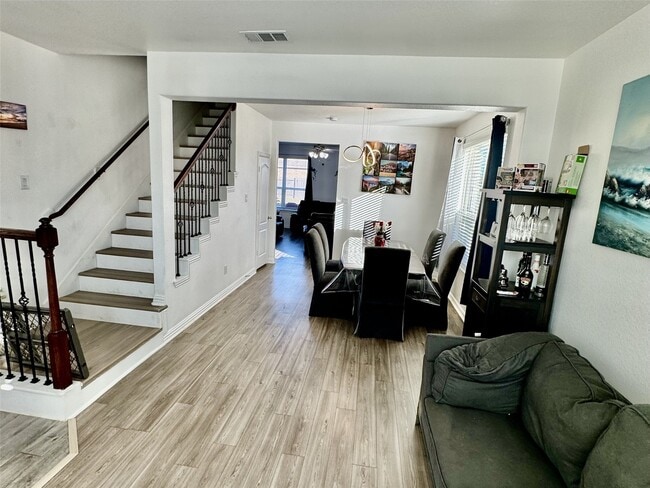 Building Photo - 12615 Barclay Ter Dr