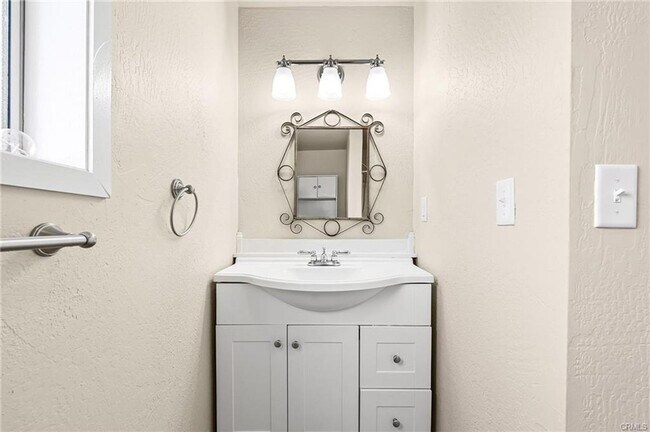 Building Photo - 1421 Citrus Ave