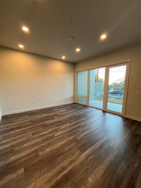 Building Photo - 4004 Banister Ln