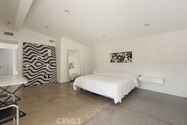 Building Photo - 2015 Irvine Ave