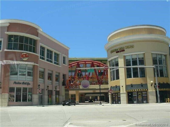 Building Photo - 6511 Santona St