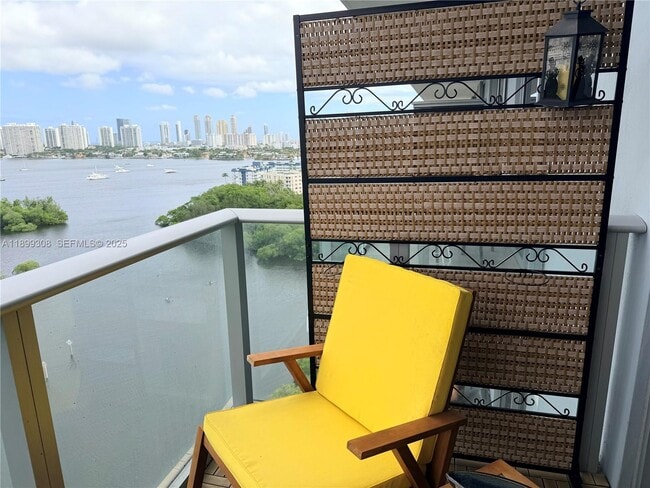 Building Photo - 16385 Biscayne Blvd