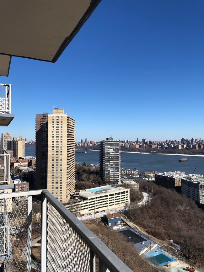 Building Photo - 5710 BOULEVARD