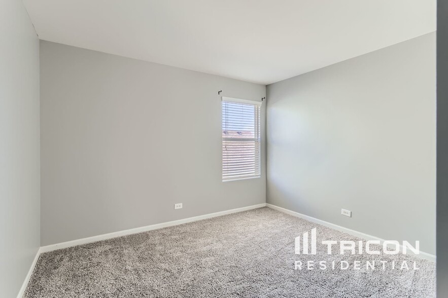 Building Photo - 12214 Magnolia Ct