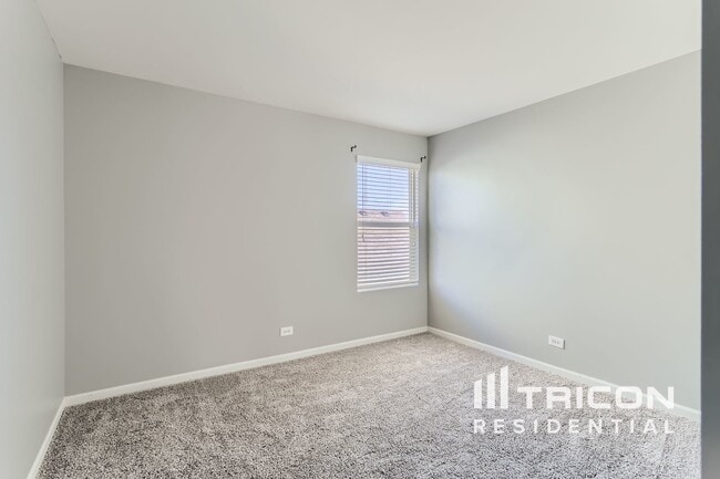 Building Photo - 12214 Magnolia Ct