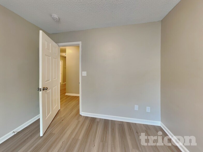 Building Photo - 479 Brighton Woods Dr