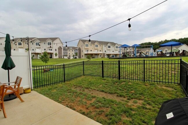 Building Photo - 1412 Palomino Trl