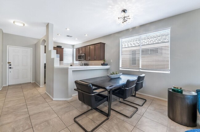 Building Photo - Single Story, 3 Bedroom, 2 Bath in Summerlin!