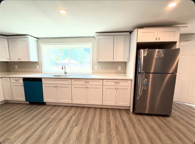 Building Photo - 83 Power Rd