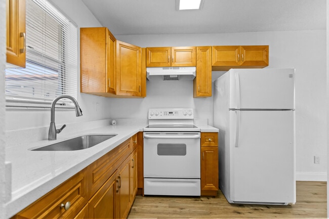 Building Photo - 493 NW 43rd St