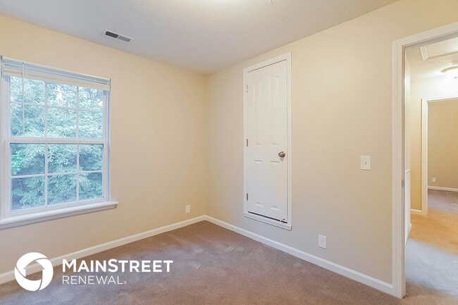 Building Photo - 1035 Tom Hailey Blvd