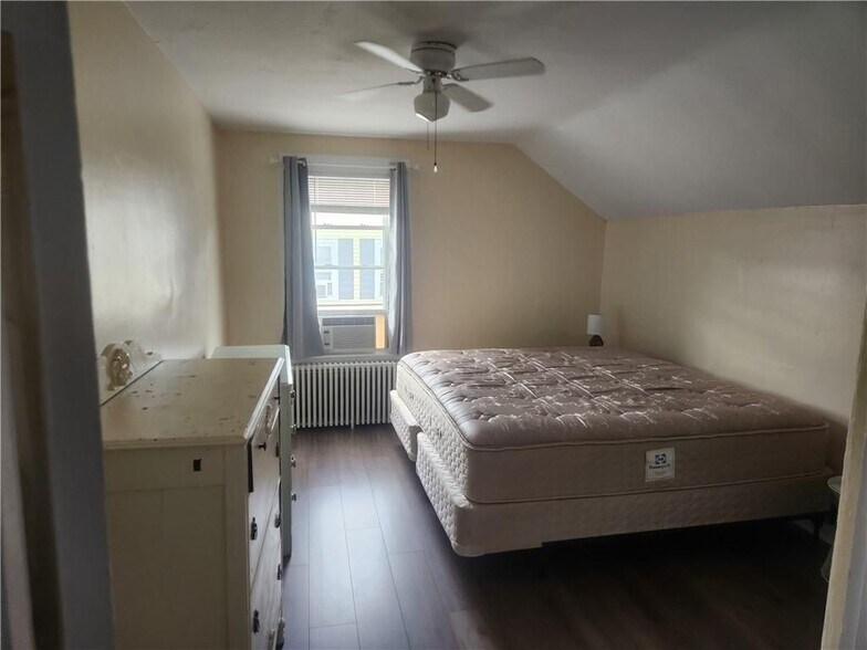 Building Photo - 14 Lucas Ave