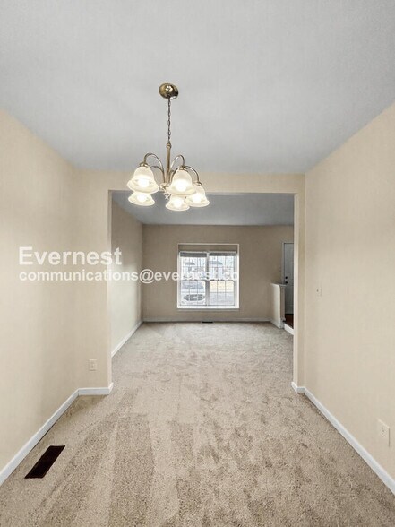 Building Photo - 8726 Springwater Dr