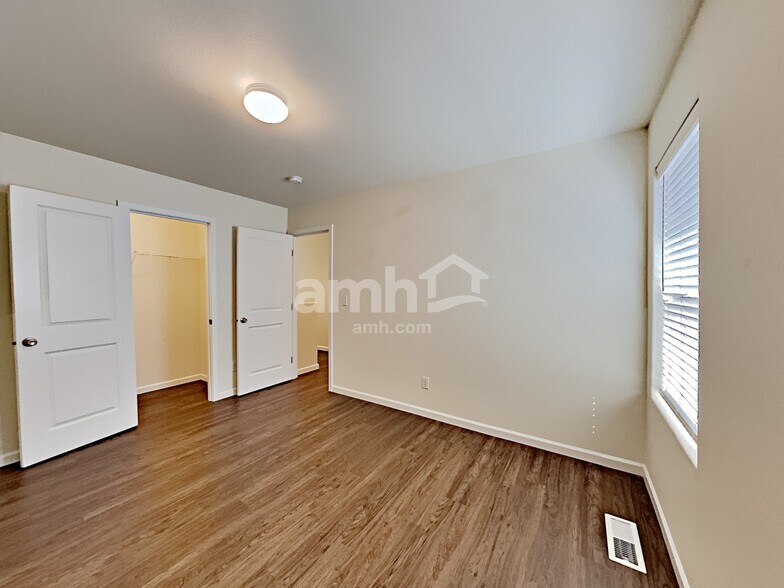 Building Photo - 1950 NW 23rd St