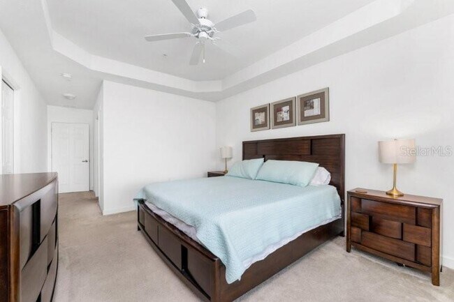 Building Photo - 2001 Bal Harbor Blvd