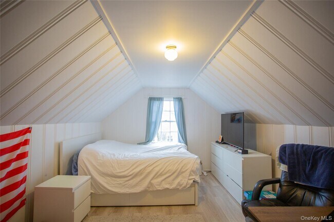 Building Photo - 76 Clayton Ave