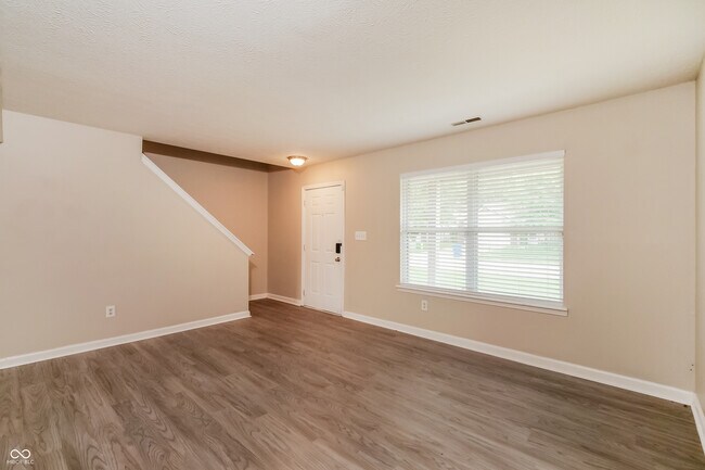 Building Photo - 11029 Waterfield Ln