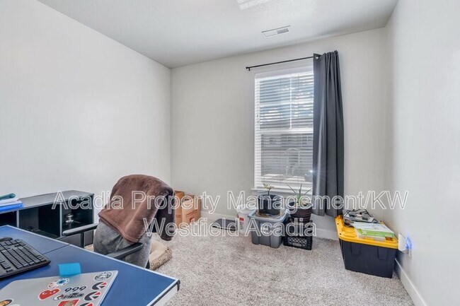 Building Photo - 1787 N Exchange Park Rd