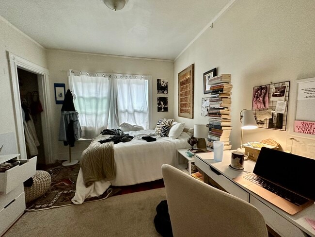 Building Photo - 16 Curtis Ave