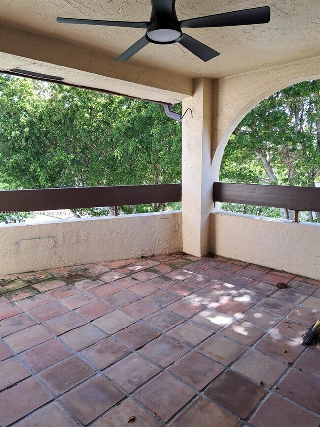 Building Photo - 8860 SW 123rd Ct
