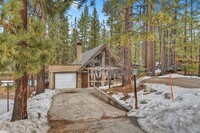 Building Photo - Centrally Located in Big Bear Lake