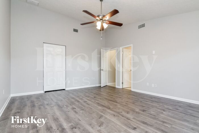 Building Photo - 4715 Canterbury Dr