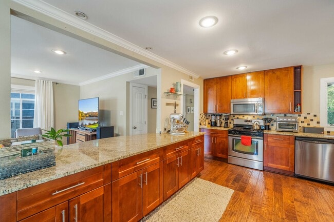 Building Photo - 407 Wilmes Dr