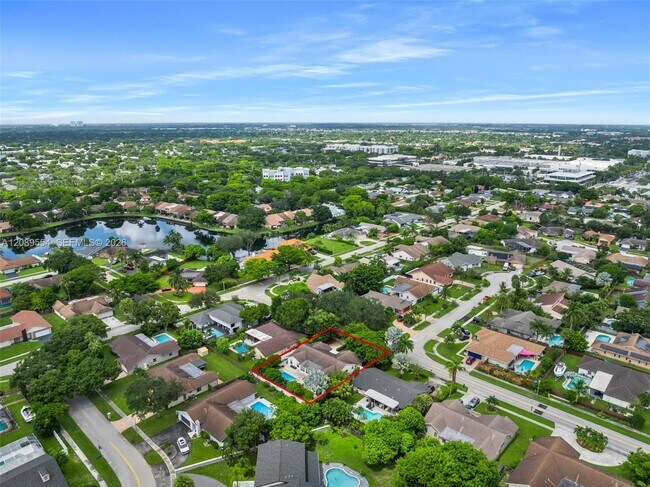 Building Photo - 7700 NW 11th Pl