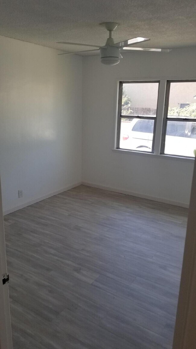 Bedroom - 57 W 52nd St