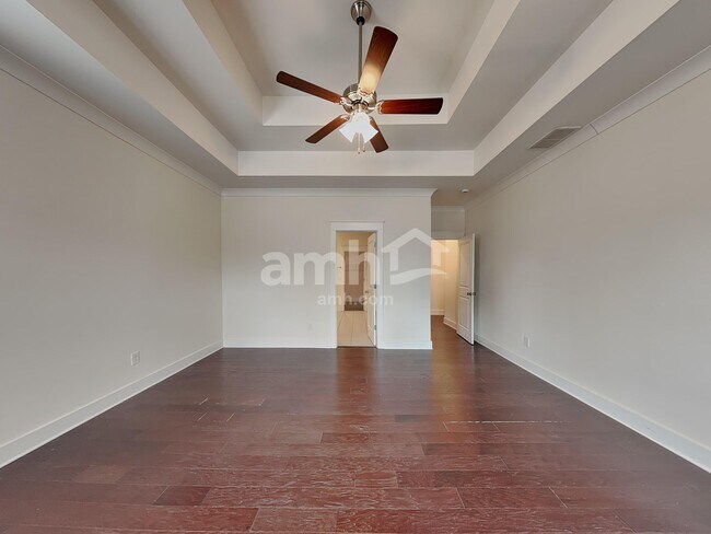 Building Photo - 1076 Adams Haven Bend