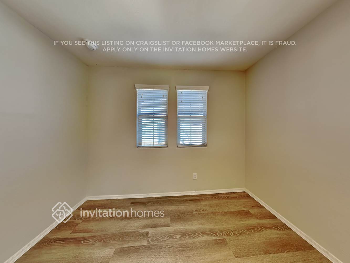 Building Photo - 16524 W Jenan Dr