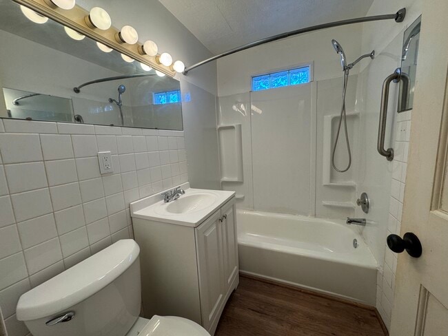 Building Photo - 133 16th St NE