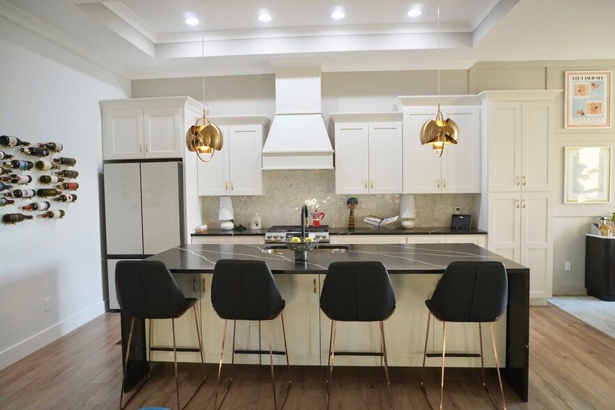 Building Photo - 8369 Snowdrop Wy