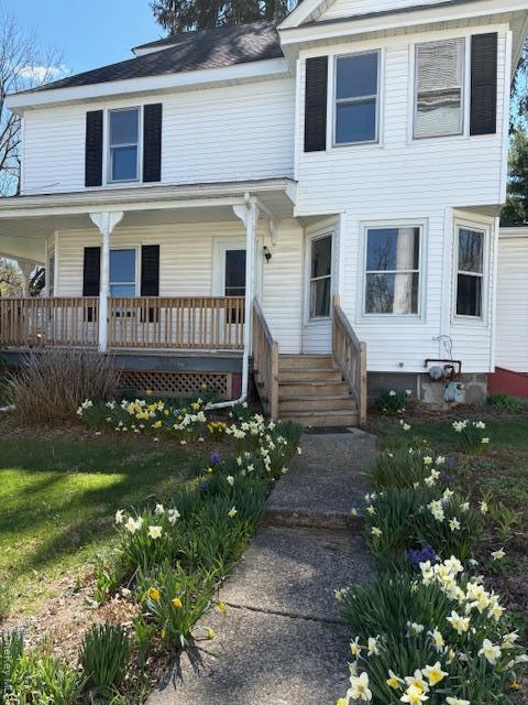 Building Photo - 98 Main St