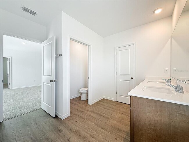 Building Photo - 35541 Kinsey Pt