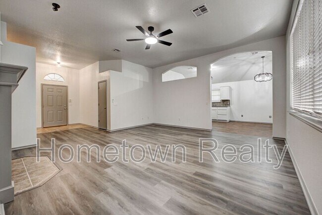 Building Photo - 16416 Oconee Creek Dr