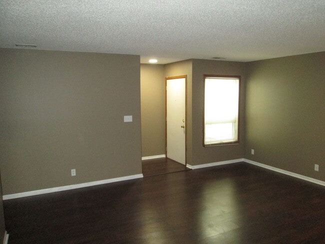 Building Photo - Next to Capital Beach Lake with free internet & cable tv