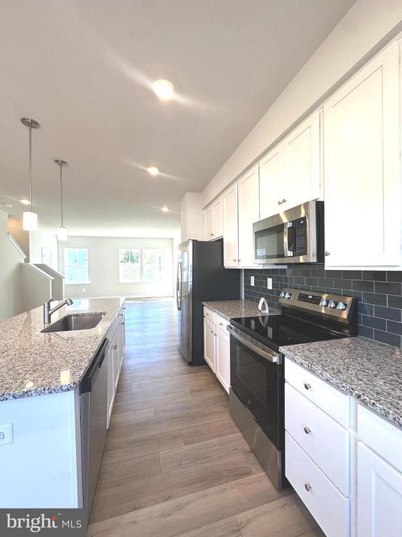 Building Photo - 324 Watercourse Dr