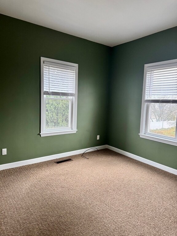 Building Photo - 15 Clara St