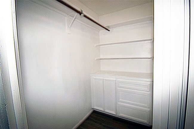Building Photo - 1806 Cedarwood Ct