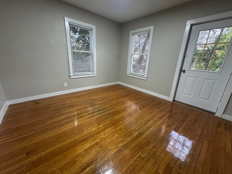 Building Photo - 51 Freeman Ave