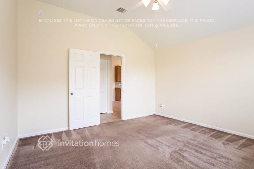 Building Photo - 5802 Le Carpe Plantation Ct