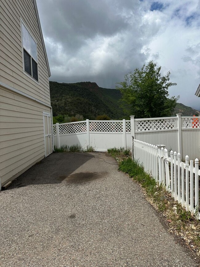 Building Photo - 4255 Fanning Pl