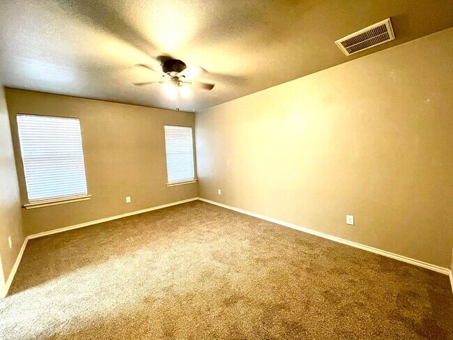 Building Photo - 3 bed 2 bath-Frenship ISD