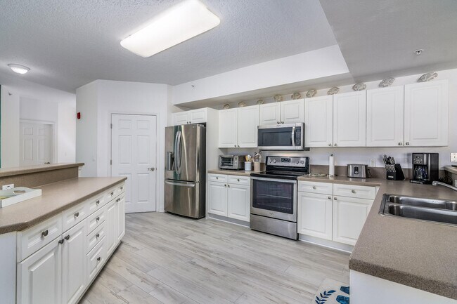 Building Photo - 105 Pulsipher Ave