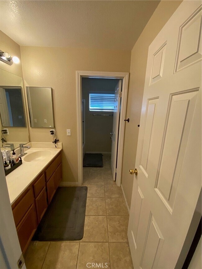 Building Photo - 29156 Oak Creek Rd